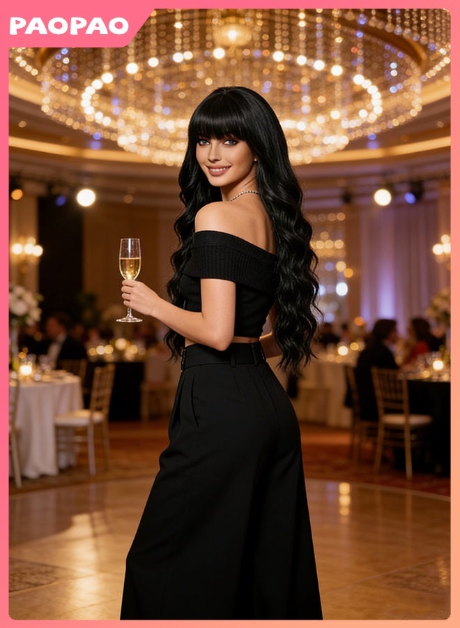 باو باو باروكة شعر نسائية طويلة سوداء مموجة مع غرة، تجعيد صناعي منفوش، تصميم طبيعي، ألياف مقاومة للحرارة، مناسبة للاستخدام اليومي والحفلات، طولها 66 سم (26 بوصة) - Image 5